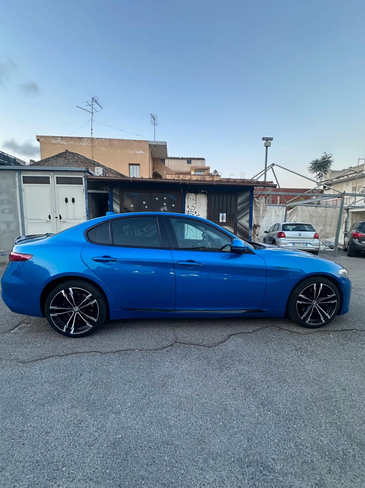 Alfa Romeo Giulia 2.2 Turbodiesel 210 CV AT8 AWD Q4 Veloce