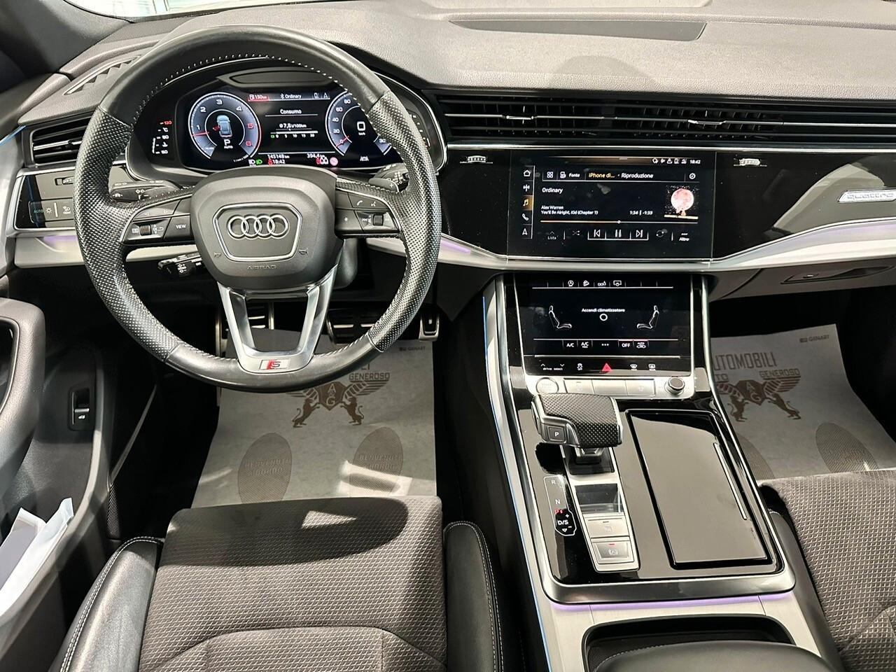 Audi Q8 45TDI 3.0 231 CV Quattro S Line 2020