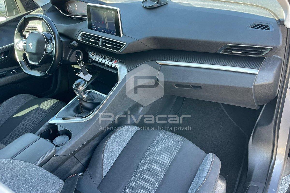 PEUGEOT 3008 BlueHDi 130 S&S Business