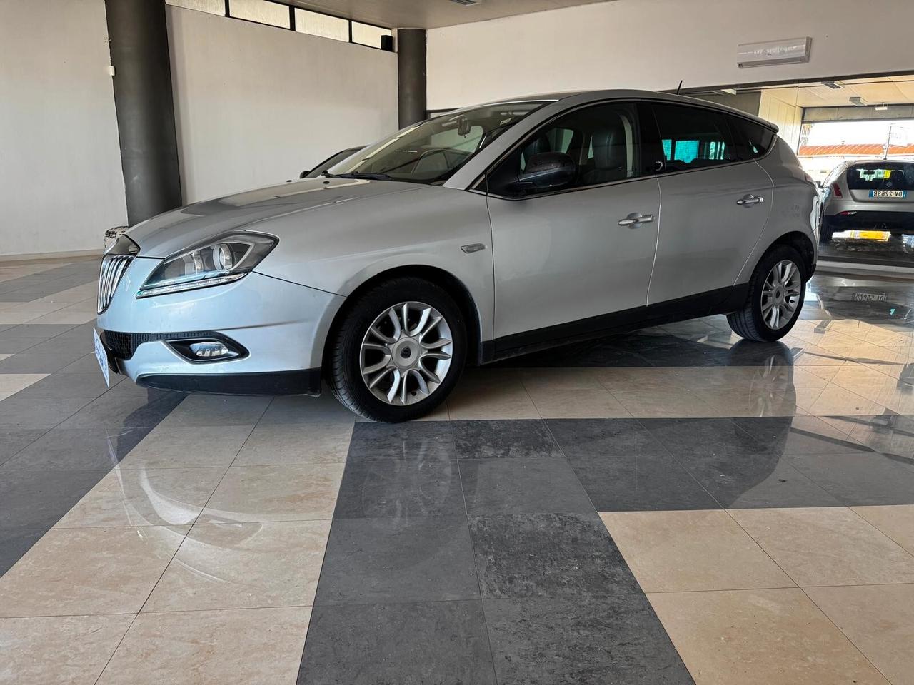 Lancia Delta 1.6 MJT DPF Platino
