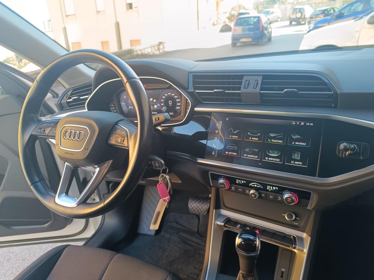 Audi Q3 35 TDI S tronic Business Advanced