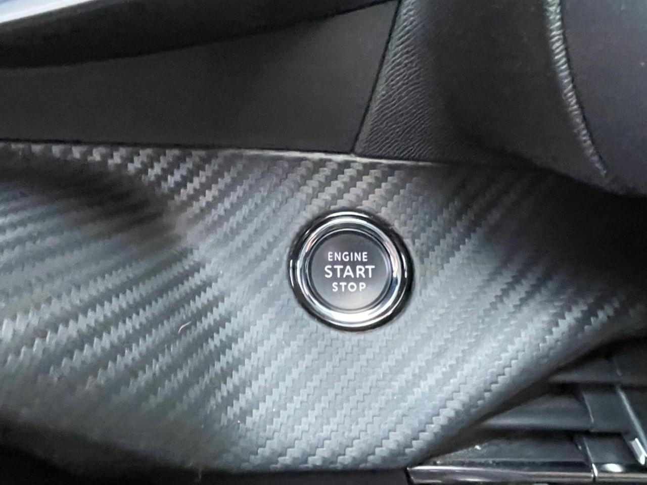 Peugeot 2008 BlueHDi 110 S&S Allure Pack