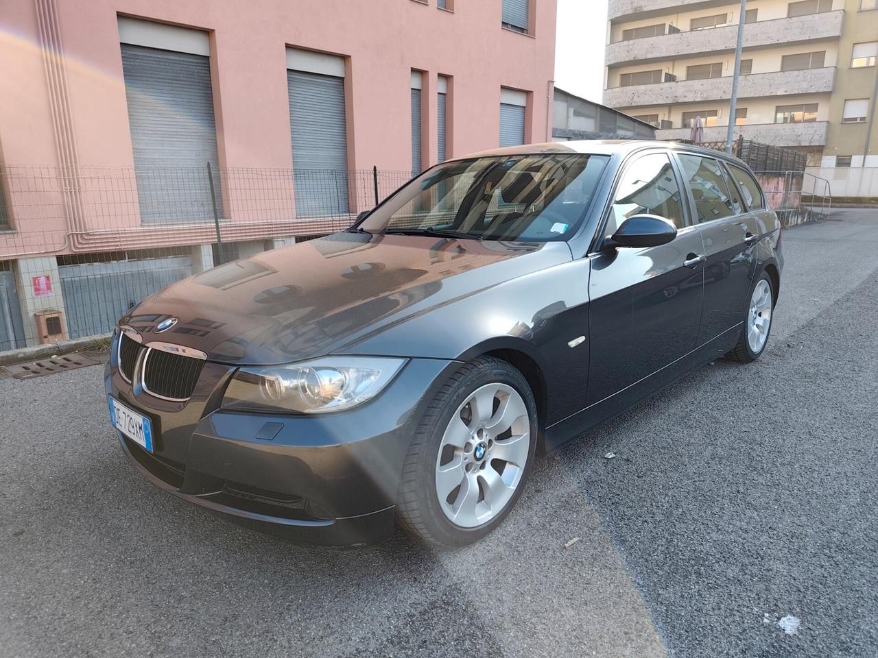 Bmw 320i Benz euro 4 Touring MSport