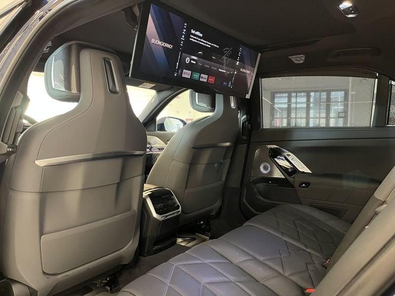 BMW Serie 7 G70 i7 xdrive60 MSport