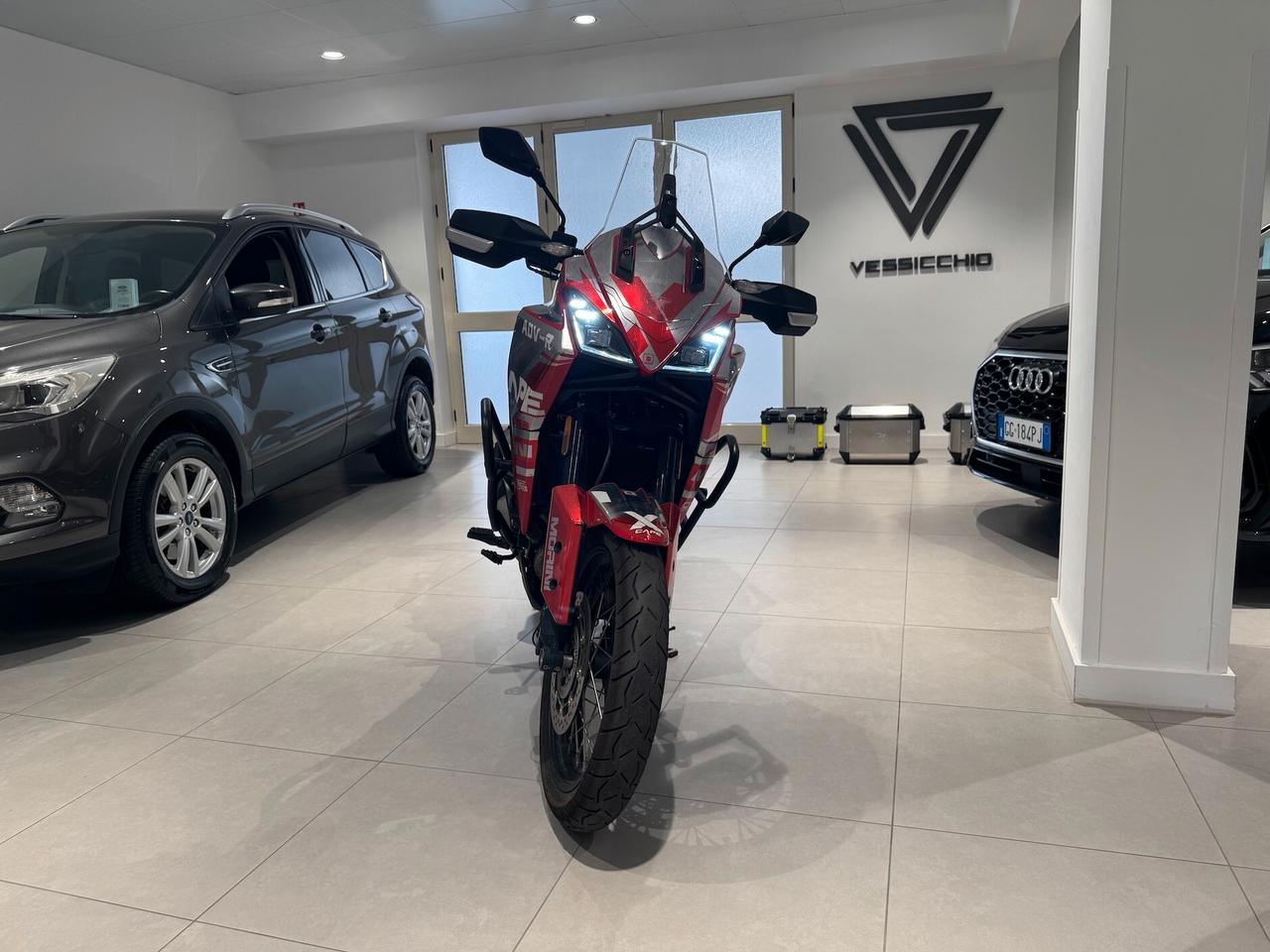 Moto Morini X-Cape 649 Raggi