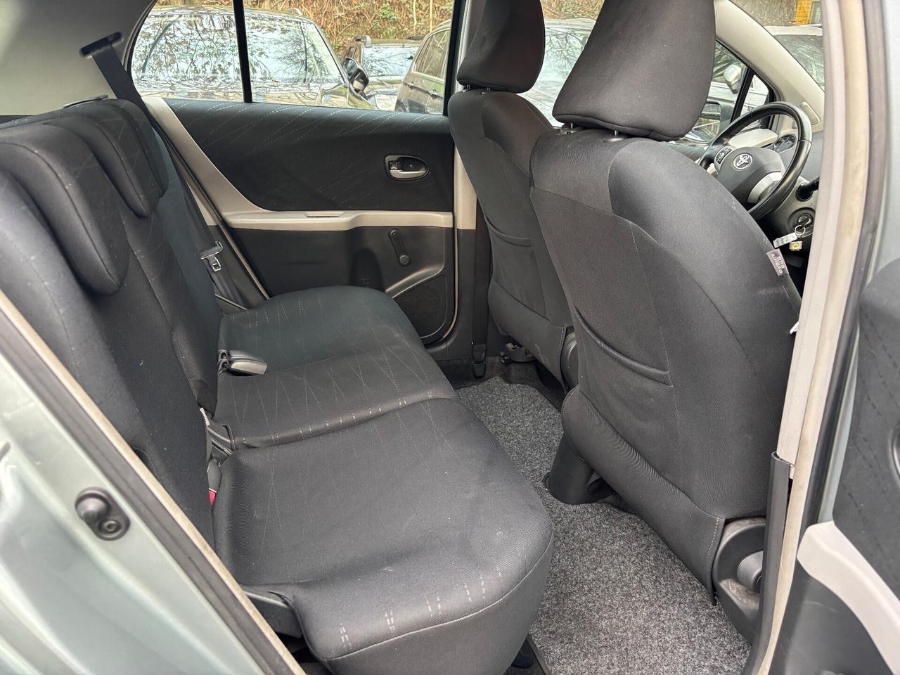 Toyota Yaris 1.3 5 porte sol OK NEOPATENTATI