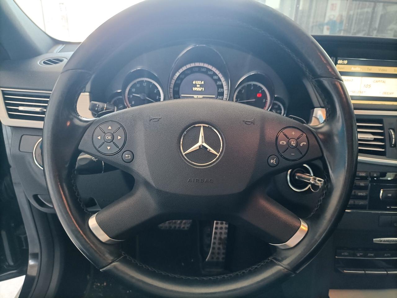 Mercedes-benz E 250 CDI BlueEFFICIENCY Avantgarde AMG - 2010