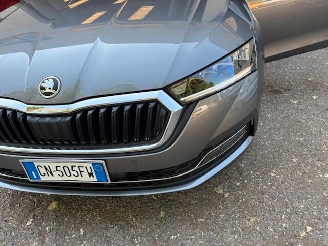 Skoda Octavia 2.0 TDI EVO SCR DSG Wagon Style