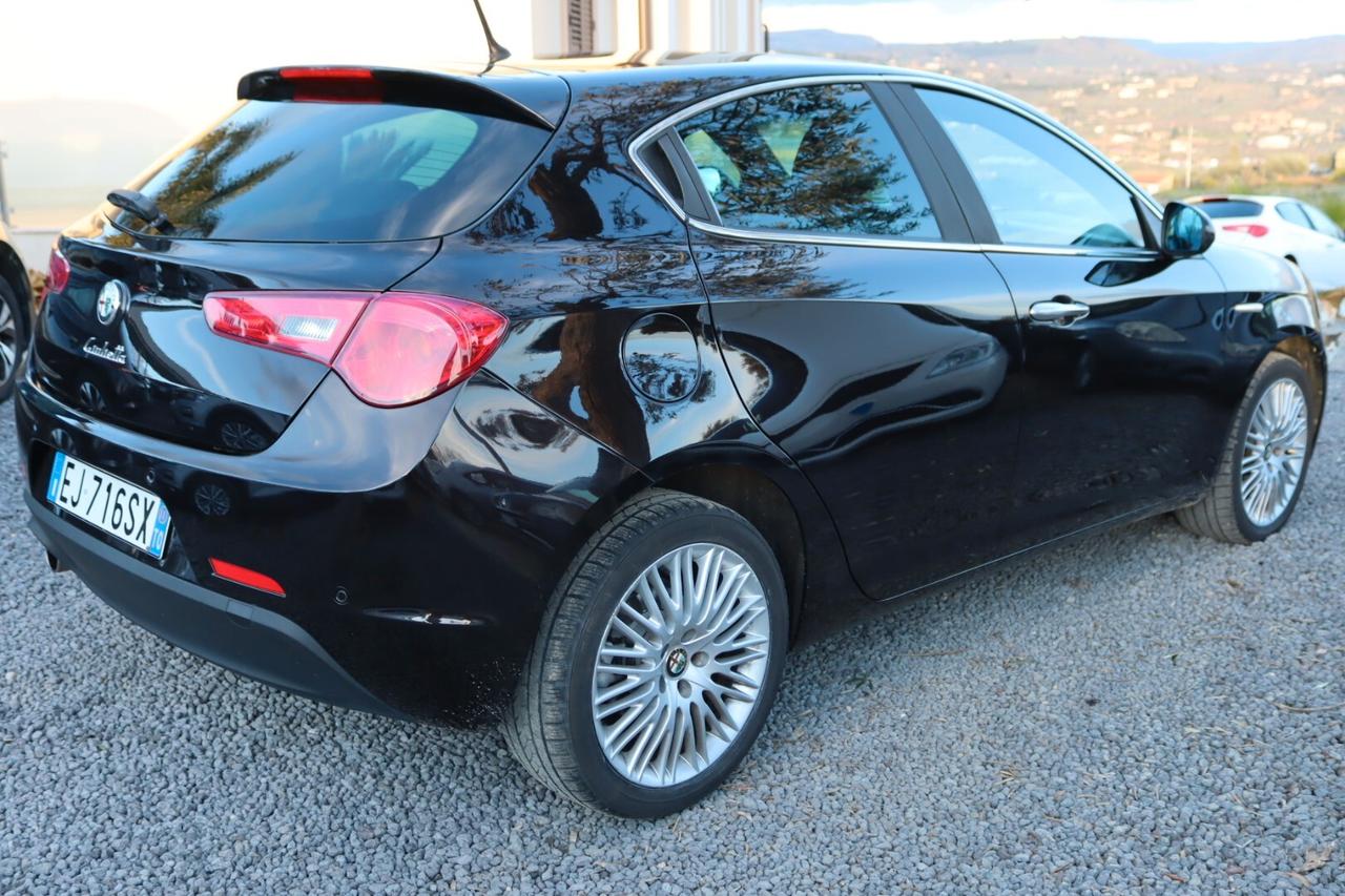 Alfa Romeo Giulietta 1.6 JTDm-2 105 CV Exclusive