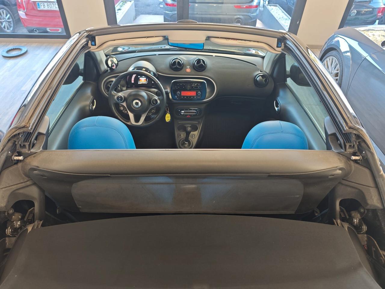 Smart ForTwo 1000 52 kW MHD cabrio passion