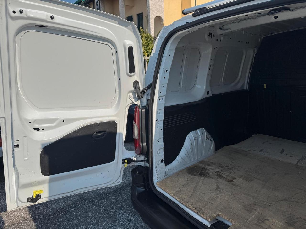 Citroen BERLINGO 1.6 HDI 100 HP FATTURABILE SEMPRE TAGLIANDATO PERFETTO !!!