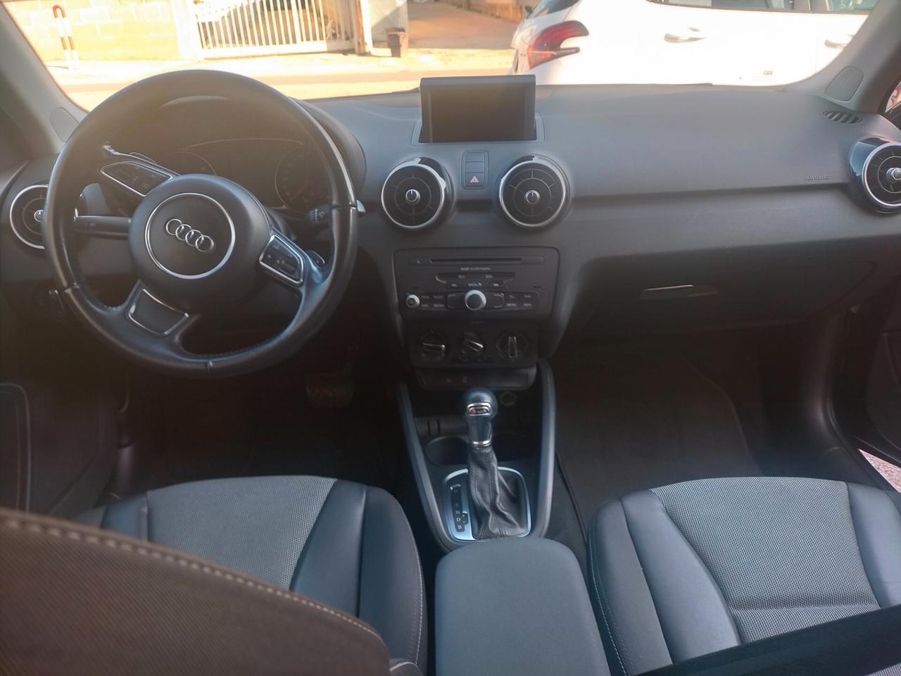 Audi A1 1.6 TDI Attraction