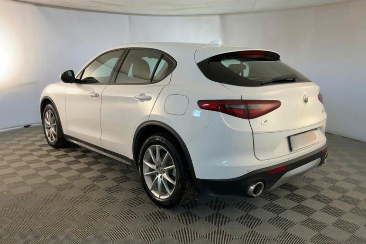 ALFA ROMEO STELVIO 2.2 TURBODIESEL 210 CV AT8 Q4 LUSSO