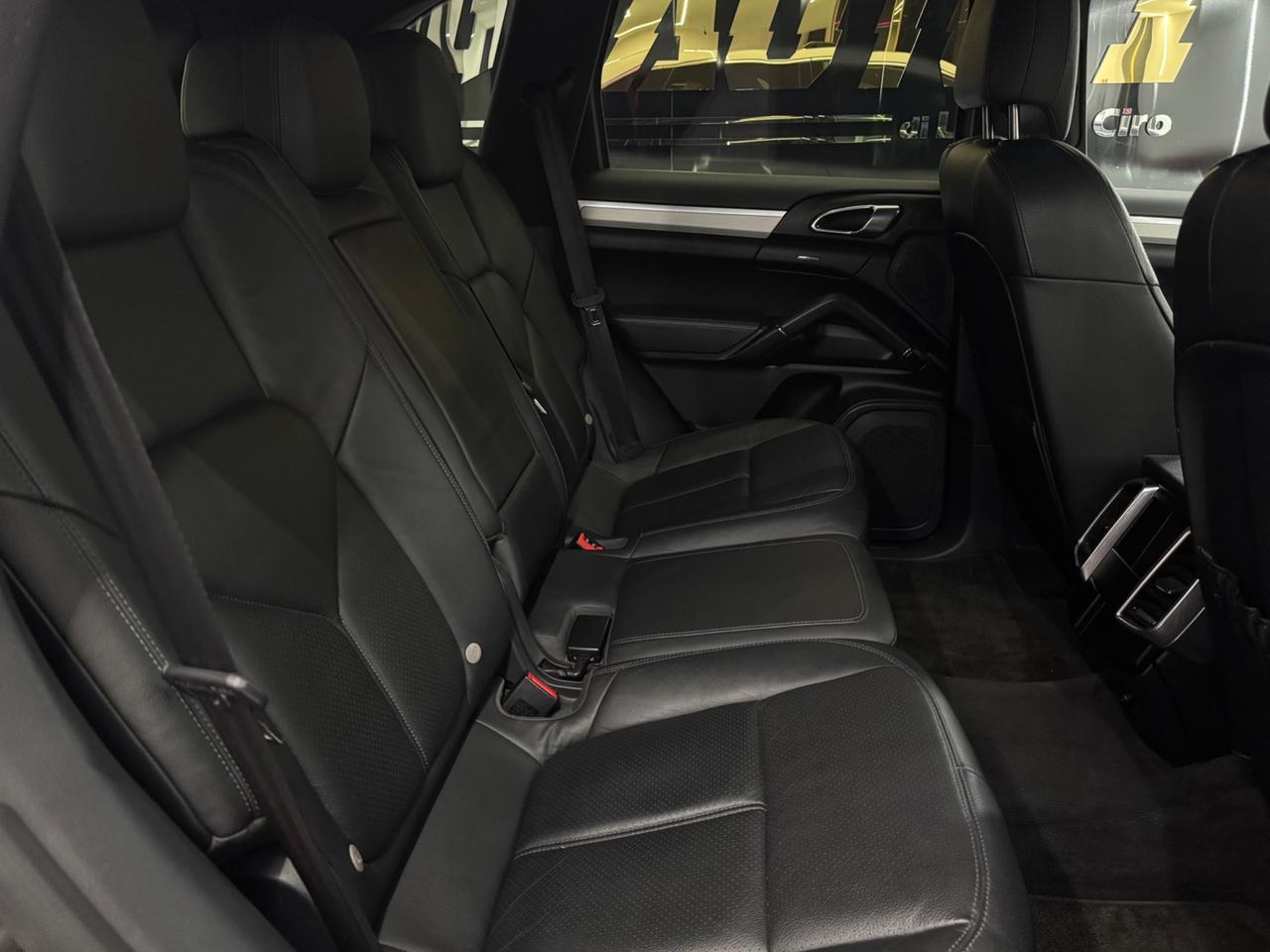 Porsche Cayenne 3.0 Diesel Iper Full