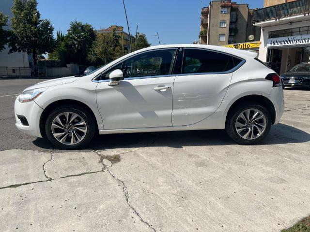 Citroen DS4 1.6 e-hdi So Chic 115cv etg6 OK NEOPATENTATO