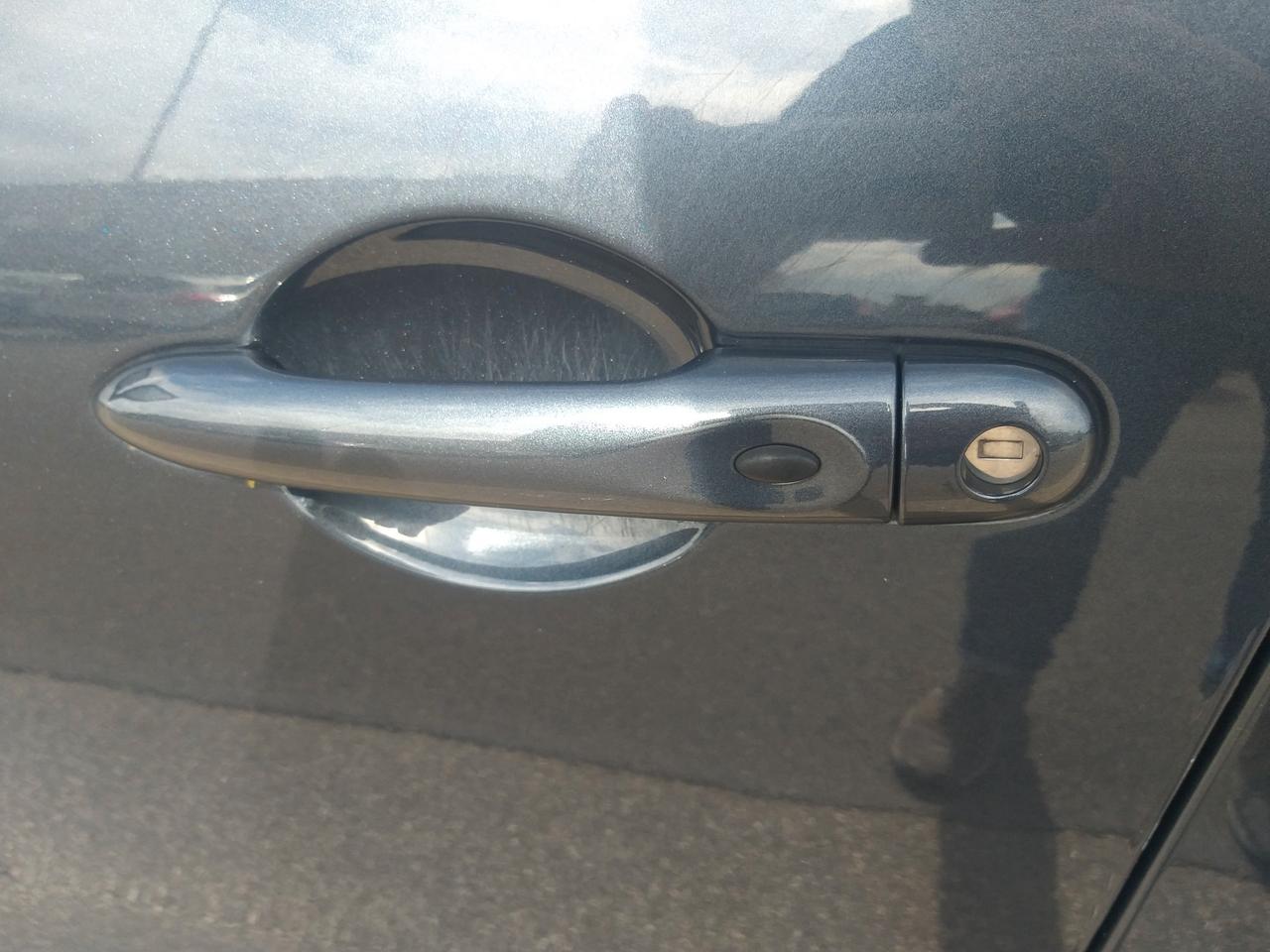 Renault Clio dCi 8V 75 CV Start&Stop 5 porte moschino Duel