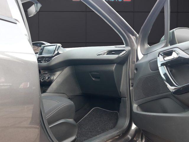 PEUGEOT 208 1° serie PureTech 82 5 porte Allure