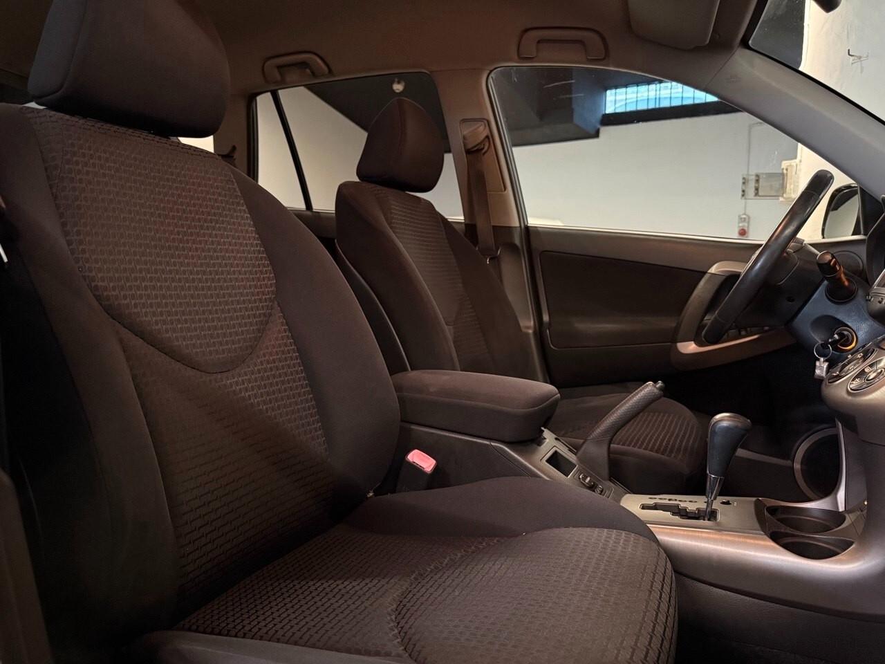 Toyota RAV 4 Crossover 2.0 Sol 4x4
