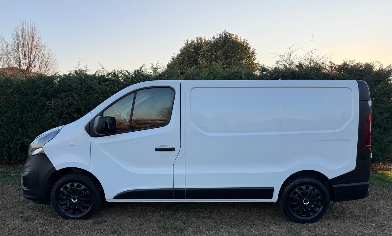 OPEL VIVARO 1.6 DCi NEOPATENTATI