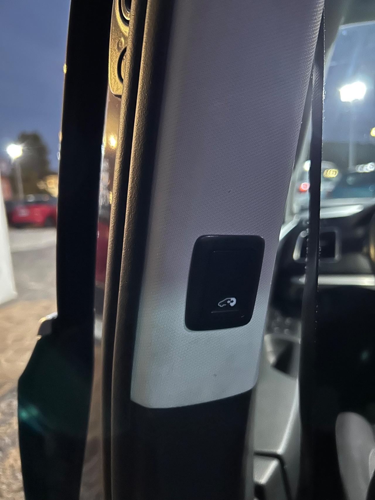 Volkswagen Sharan - 2019 2.0 TDI 150 CV DSG