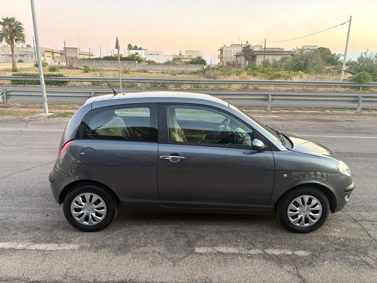 Lancia Ypsilon 1200 Argento 2005