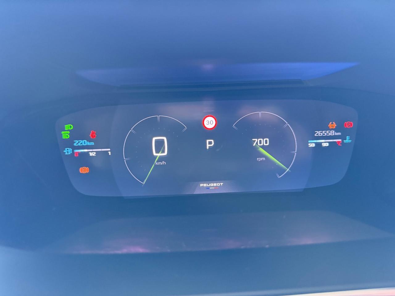 Peugeot 2008 PureTech 130 S&S EAT8 GT