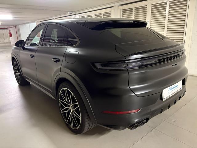 PORSCHE Cayenne Coupé 4.0 V8 Turbo E-Hybrid IVA ESPOSTA