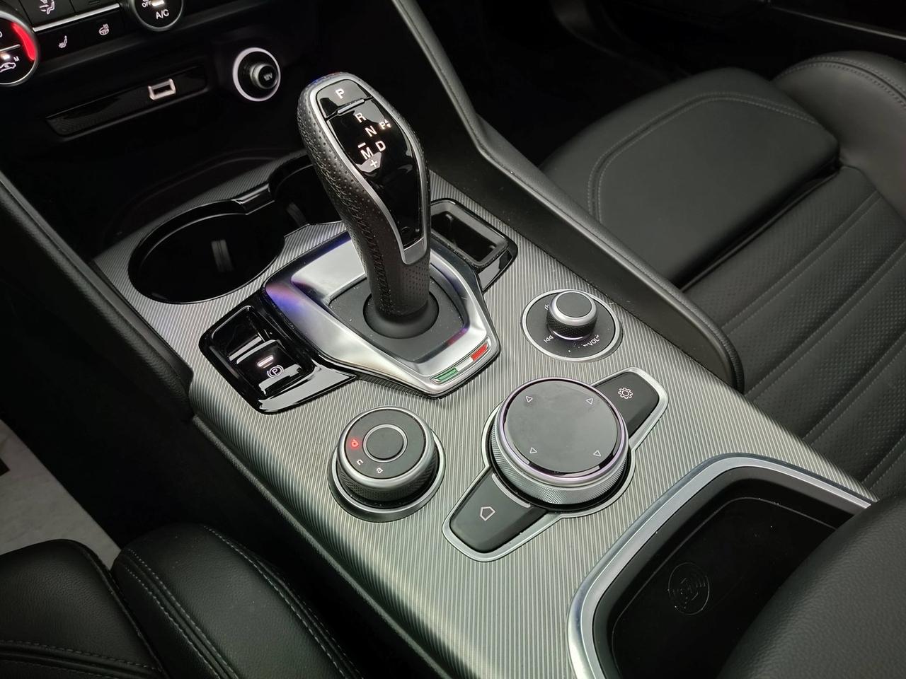 ALFA ROMEO Giulia 2023 - Giulia 2.2 t Veloce 160cv auto
