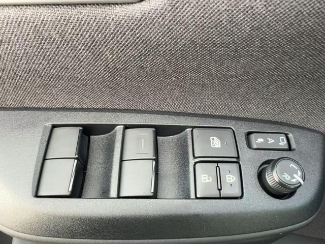 TOYOTA Yaris Cross 1.5 Hybrid 5p -CVT-Pack Inverno-Full-Nuova Km0