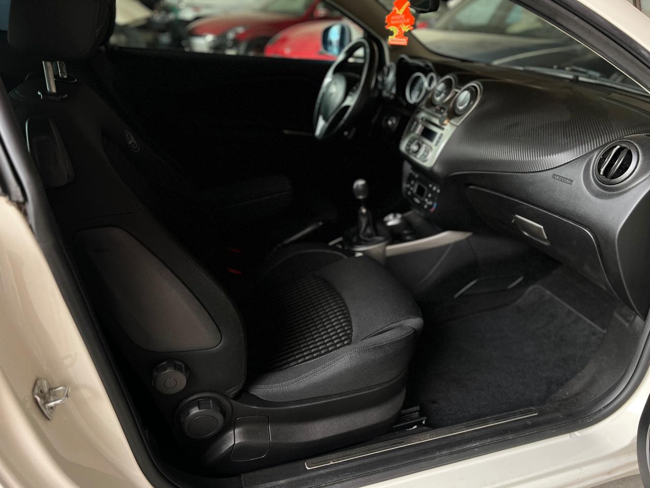 Alfa Romeo MiTo 1.4 78 CV Distinctive Sport Pack