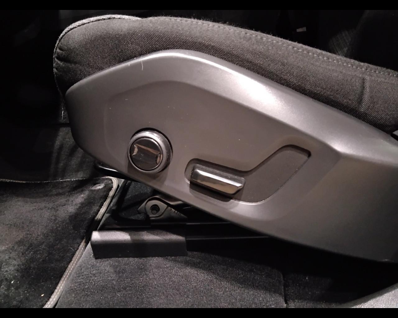 VOLVO XC60 II 2022 - XC60 2.0 b4 Core auto