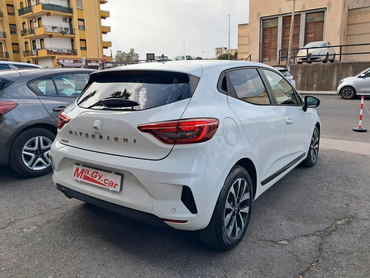 Mitsubishi Colt 1.0L turbo 91 cv Invite
