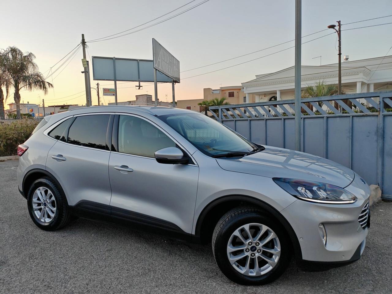 Ford Kuga 15EcoBlue km49000 Navig cam led 2021