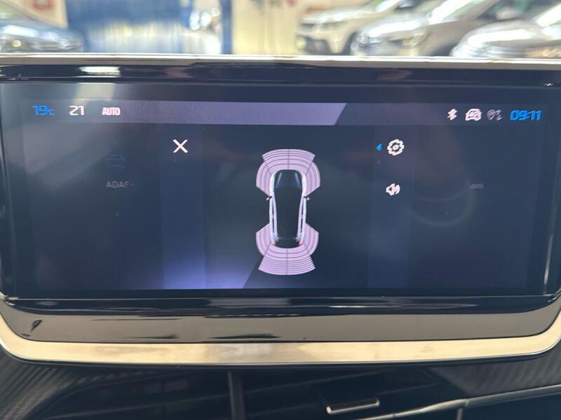 Peugeot 208 Allure Hybrid 100 e-DCS6 auto
