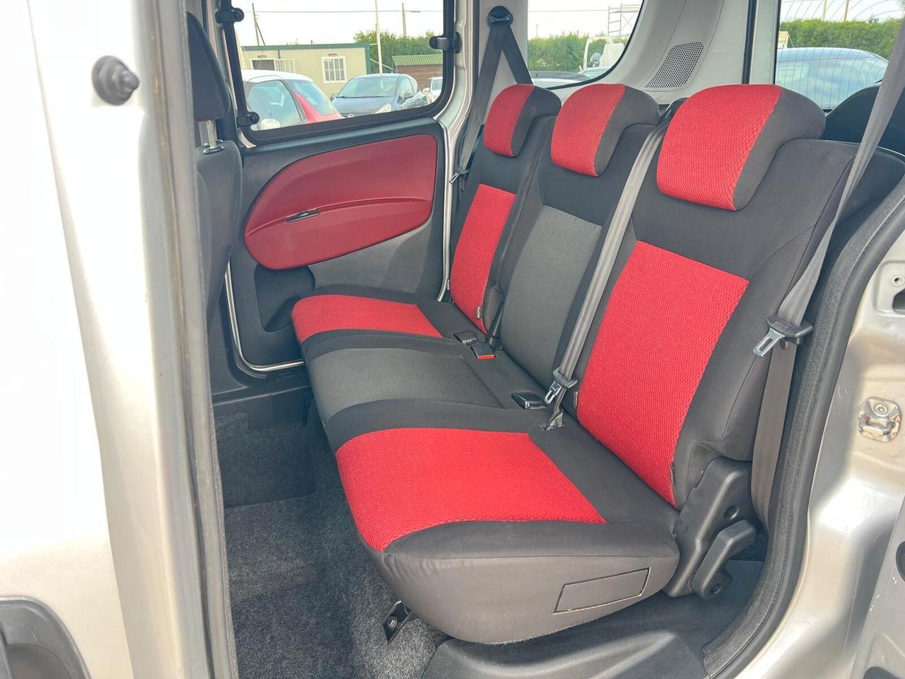 Fiat Doblo 2.0 mjt 5 posti autovettura