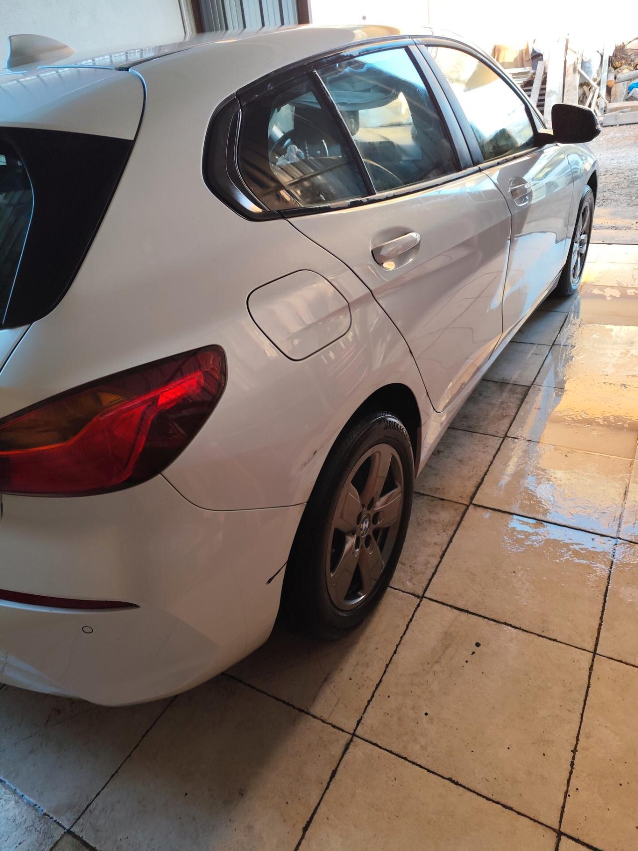 Bmw 116 116d 5p. Advantage