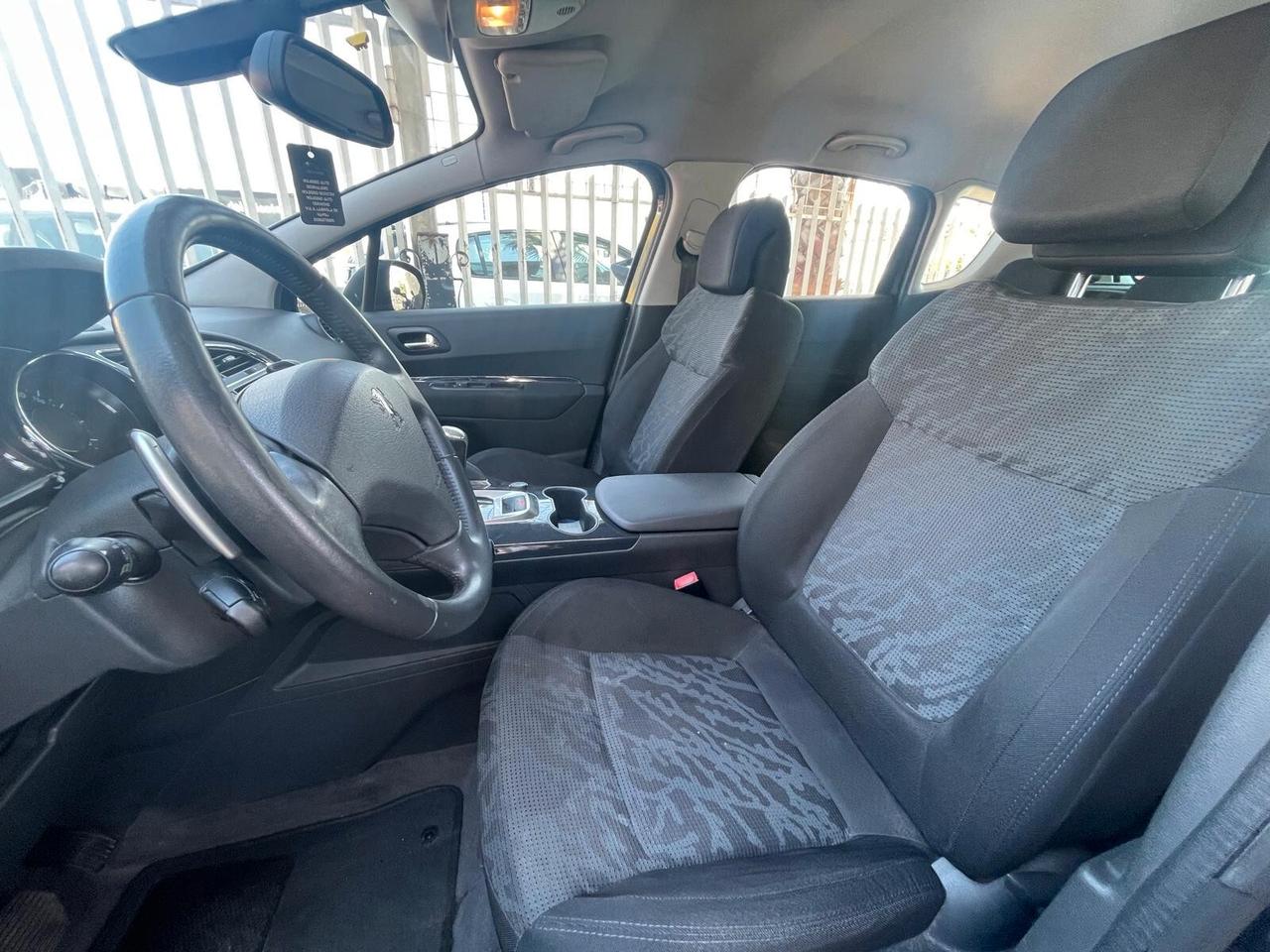 Peugeot 3008 1.6 HDi 112CV Business AUTOMATICA