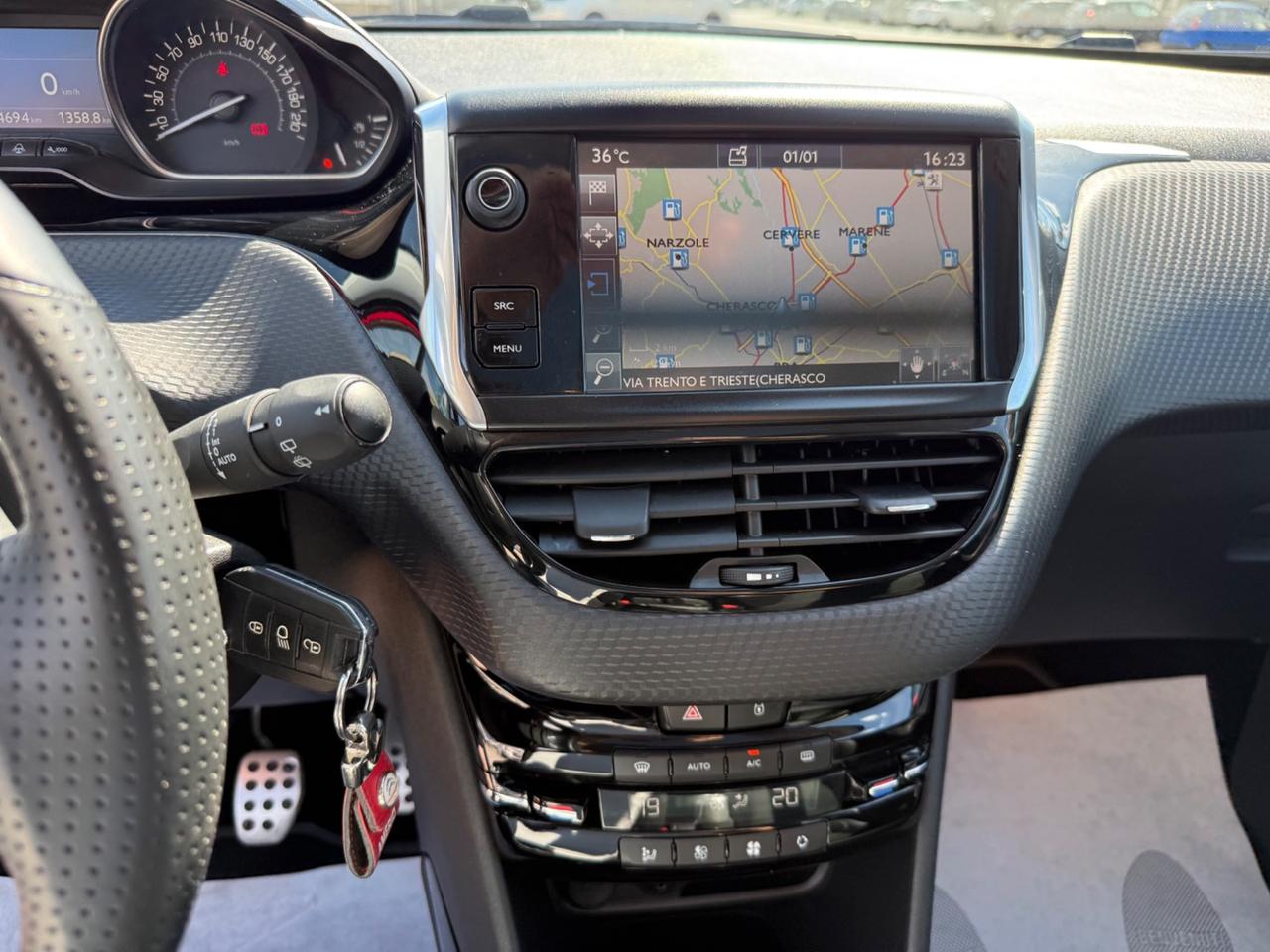 Peugeot 2008 BlueHDi 120 S&S Crossway TETTO PANORAMICO