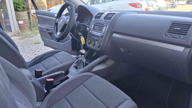 VOLKSWAGEN Golf 1.6 5 PORTE .BENZINA-GPL