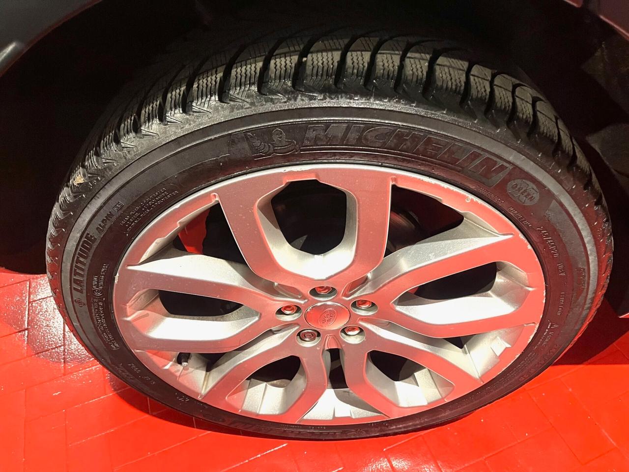 RANGE ROVER EVOQUE DYNAMIC 5p 2.2 TDI 190CV 9m NAVI CERCHI 20 PELLE TOTALE TETTO PANORAMICO