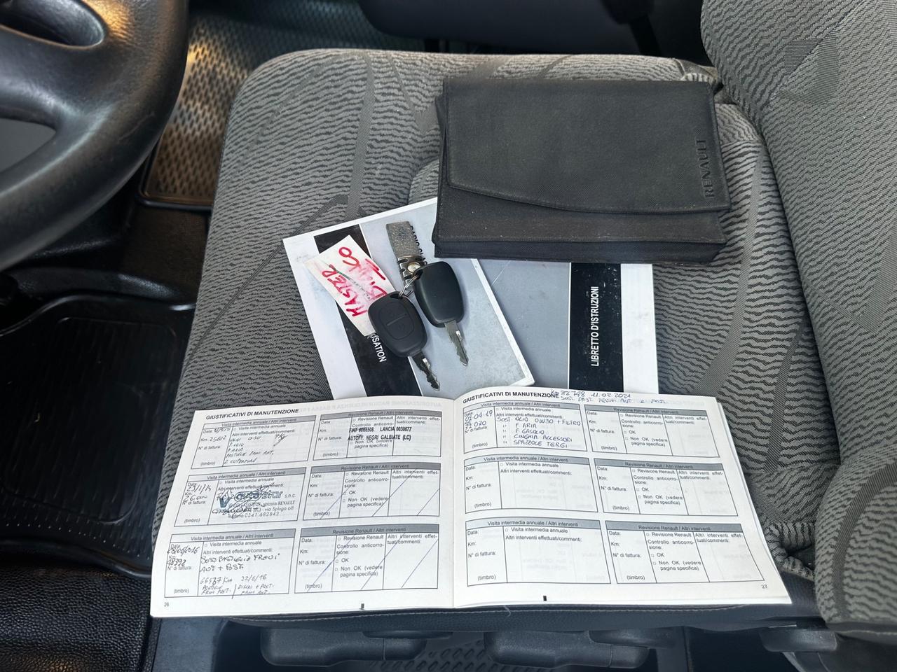 Renault Master T35/100 2.5 dCi PC-TN Furgone Ice