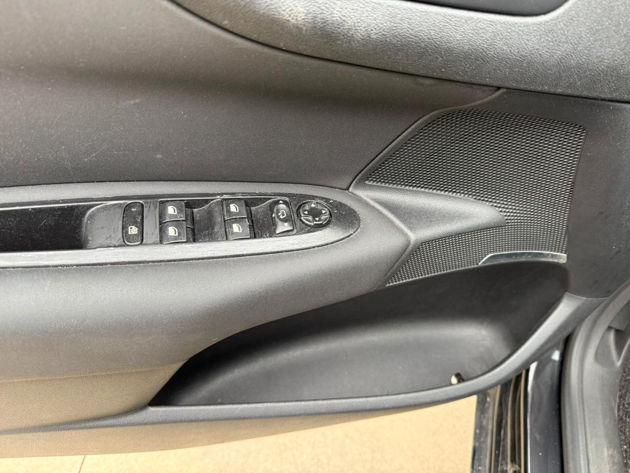 Citroen C4 1.6 vti 120 CV 5P