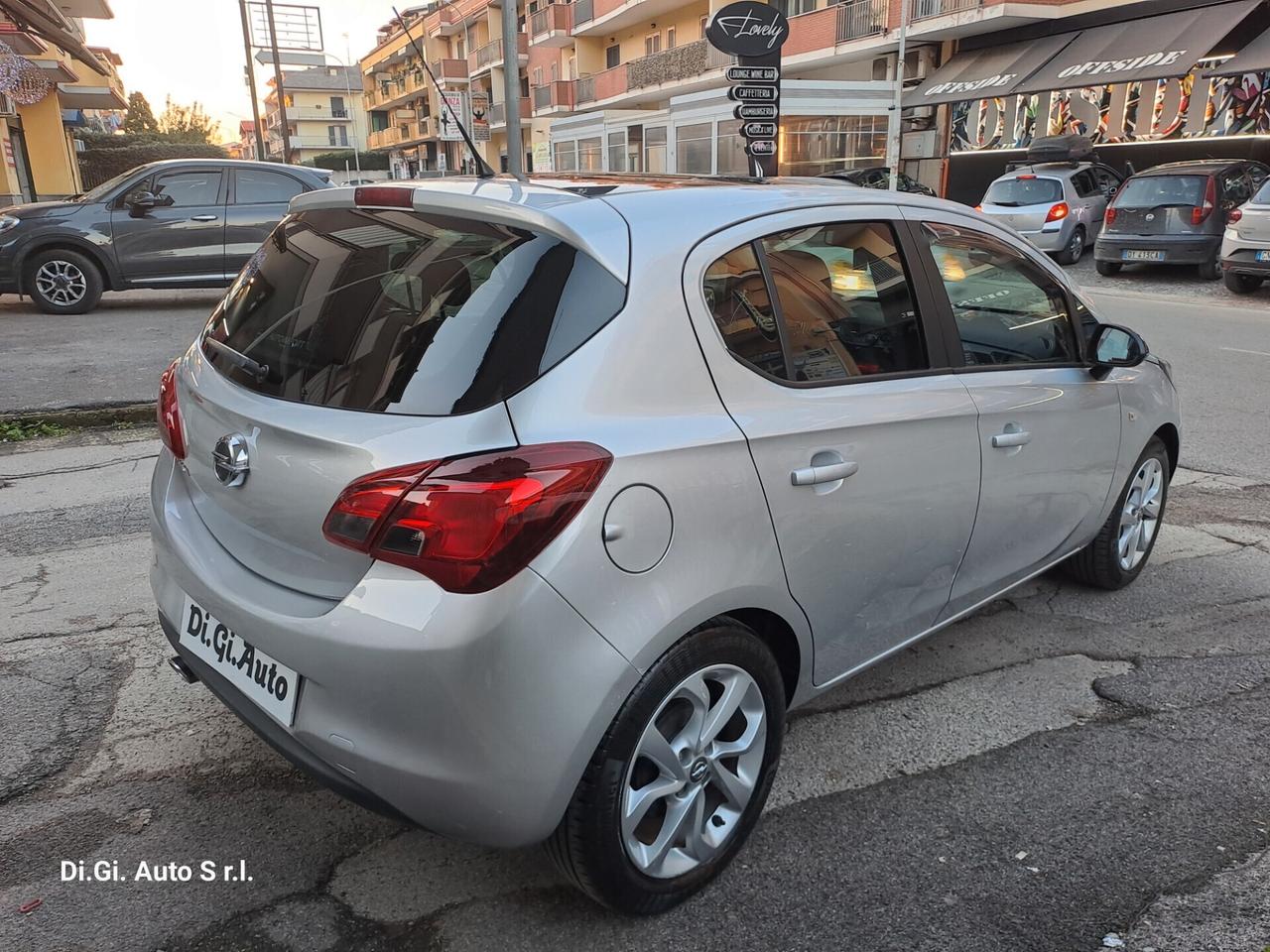 Opel Corsa 1.4 90CV GPL Tech 5 porte b-Color