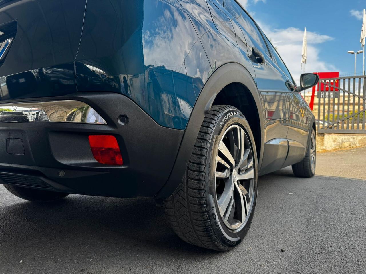 Peugeot 3008 BlueHDi 130 S&S EAT8 Allure