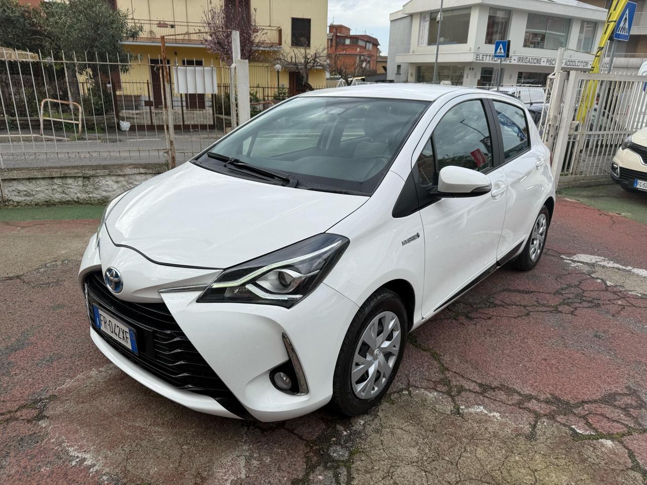 Toyota Yaris Hybrid *UNICO PROPRIETARIO