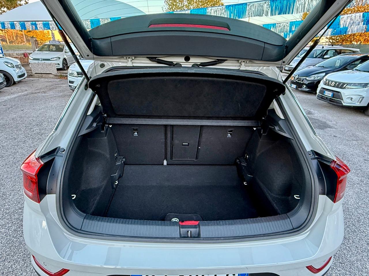 " DA VETRINA " Volkswagen T-Roc 2.0 TDI SCR Style