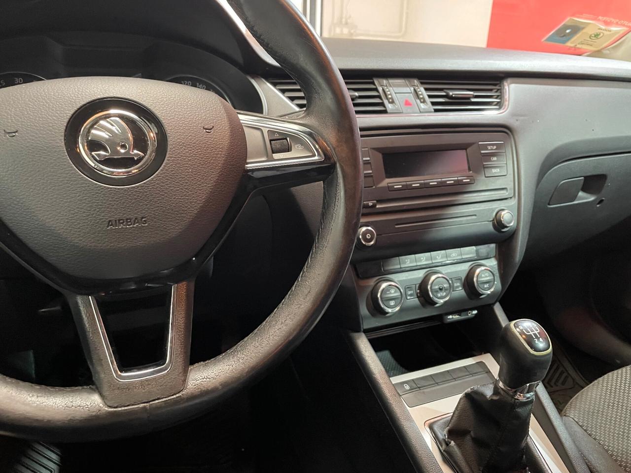 Skoda Octavia 1.6 TDI CR 105 CV Wagon Elegance