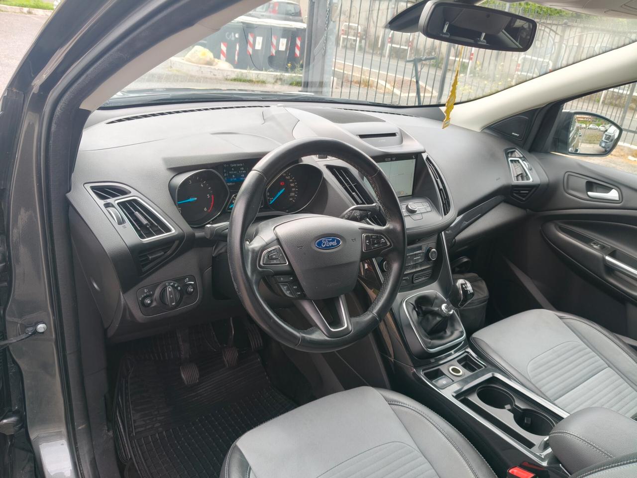 Ford Kuga 2.0 TDCI 150 CV S&S 4WD Titanium