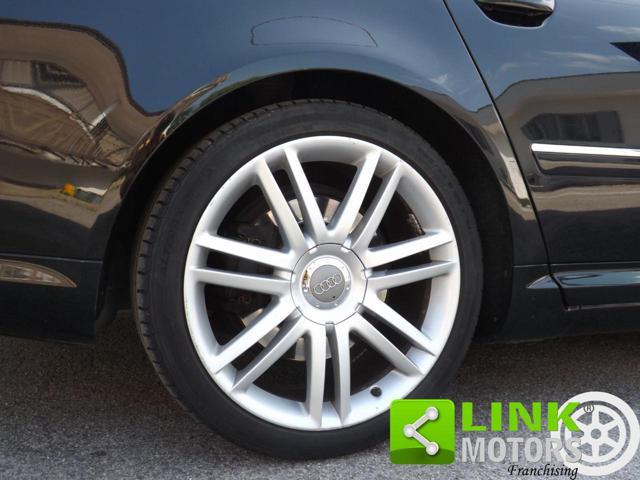 AUDI S8 5.2 V10 quattro tiptronic