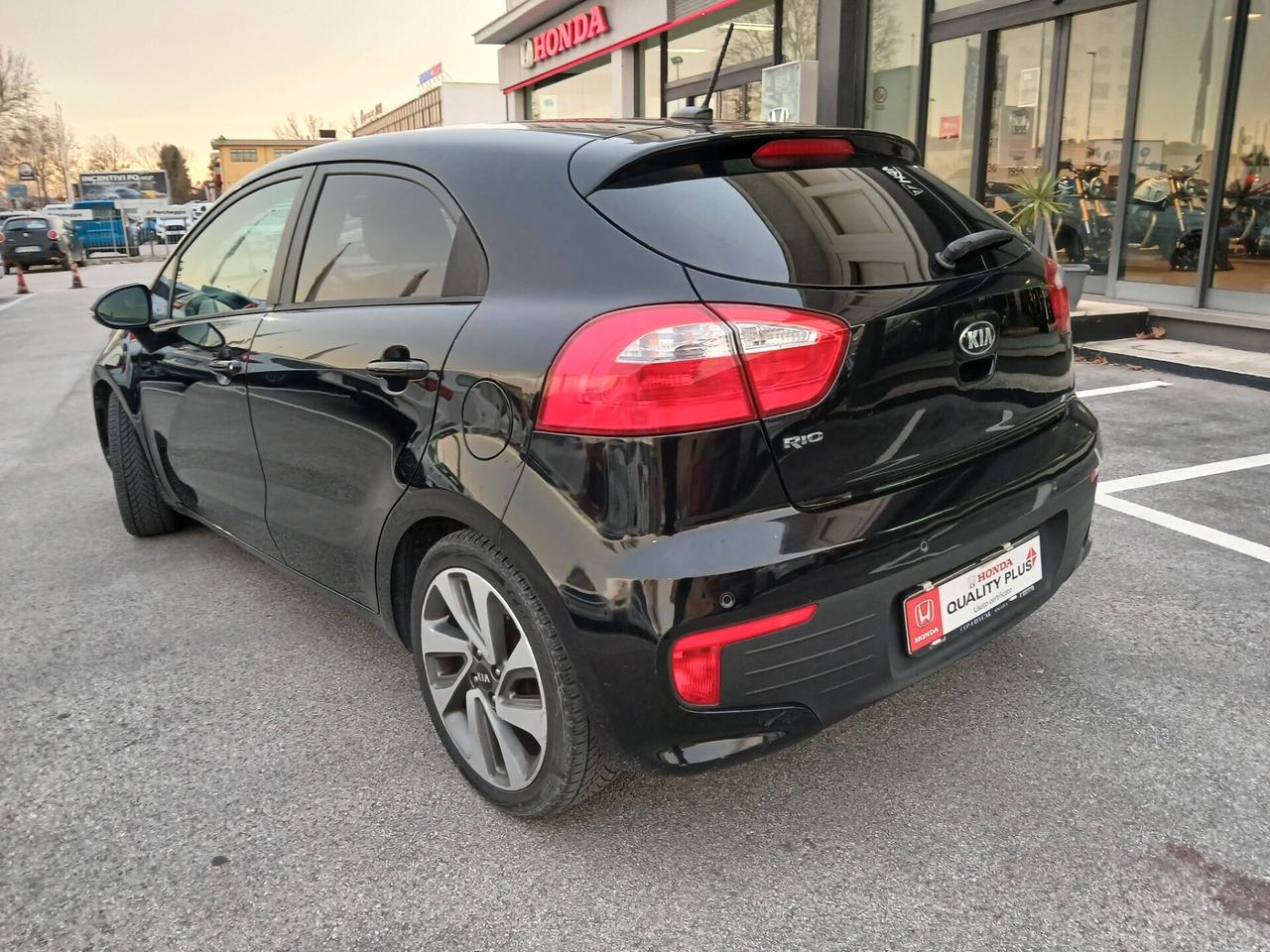 Kia Rio 1.1 CRDi 5p. Cool